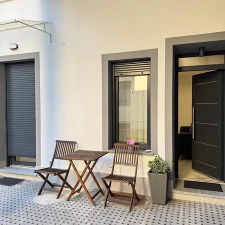 Savonarola Almarc 3 شقة